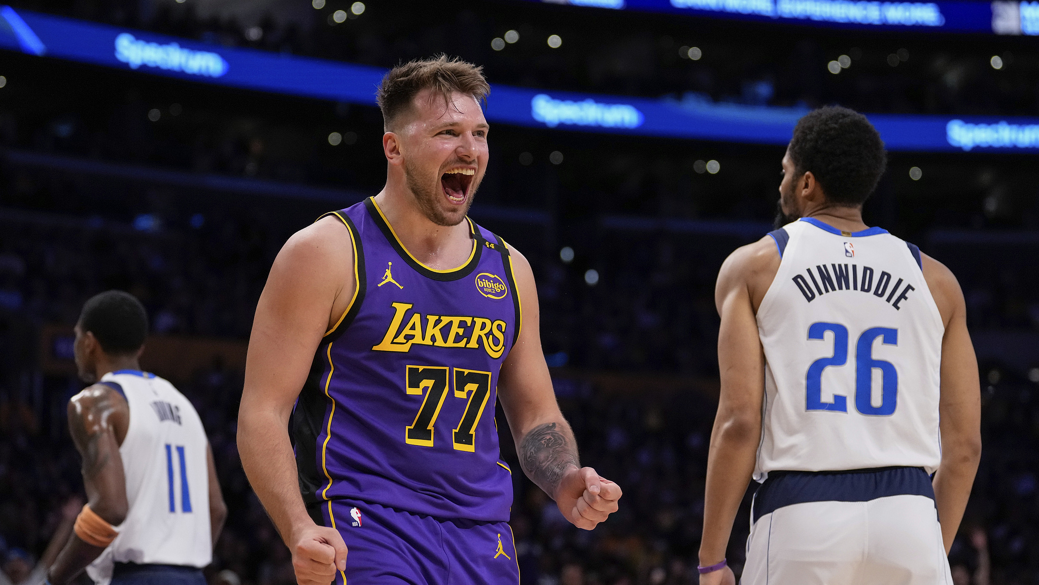 阿根廷男篮横扫篮网,东契奇送出助攻 阿根廷男篮横扫篮网,东契奇送出助攻