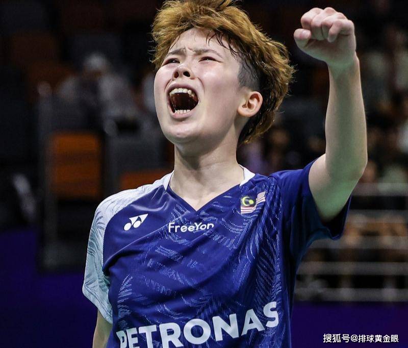 法国羽毛球队爆冷泰国羽毛球队，辛杜三分雨点燃全场