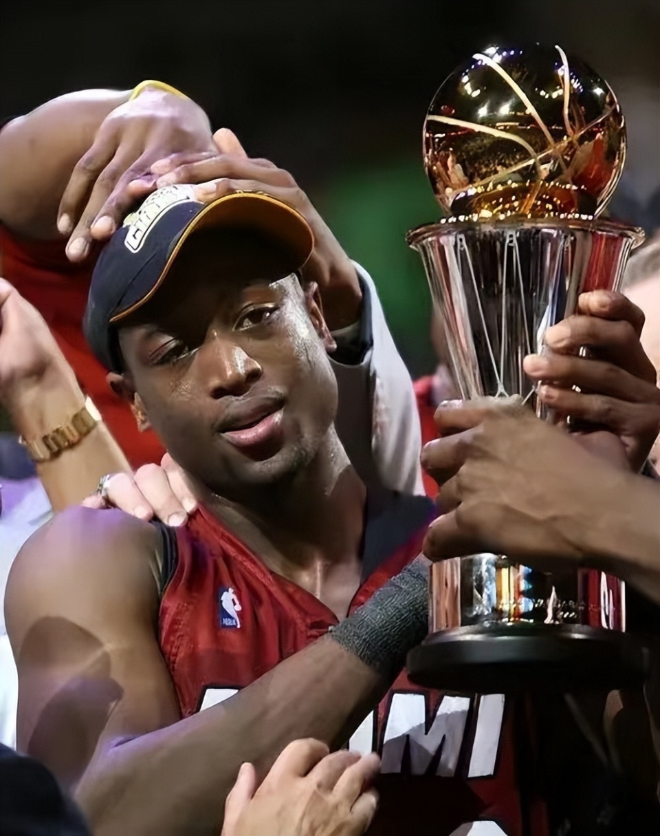 即时盘口选手发挥出色,荣膺最佳MVP的简单介绍 即时盘口选手发挥出色,荣膺最佳MVP的简单介绍