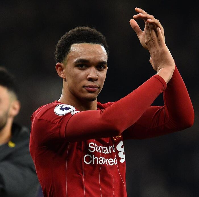 罗马逆转韩国，卡瓦哈尔点燃赛场的简单介绍