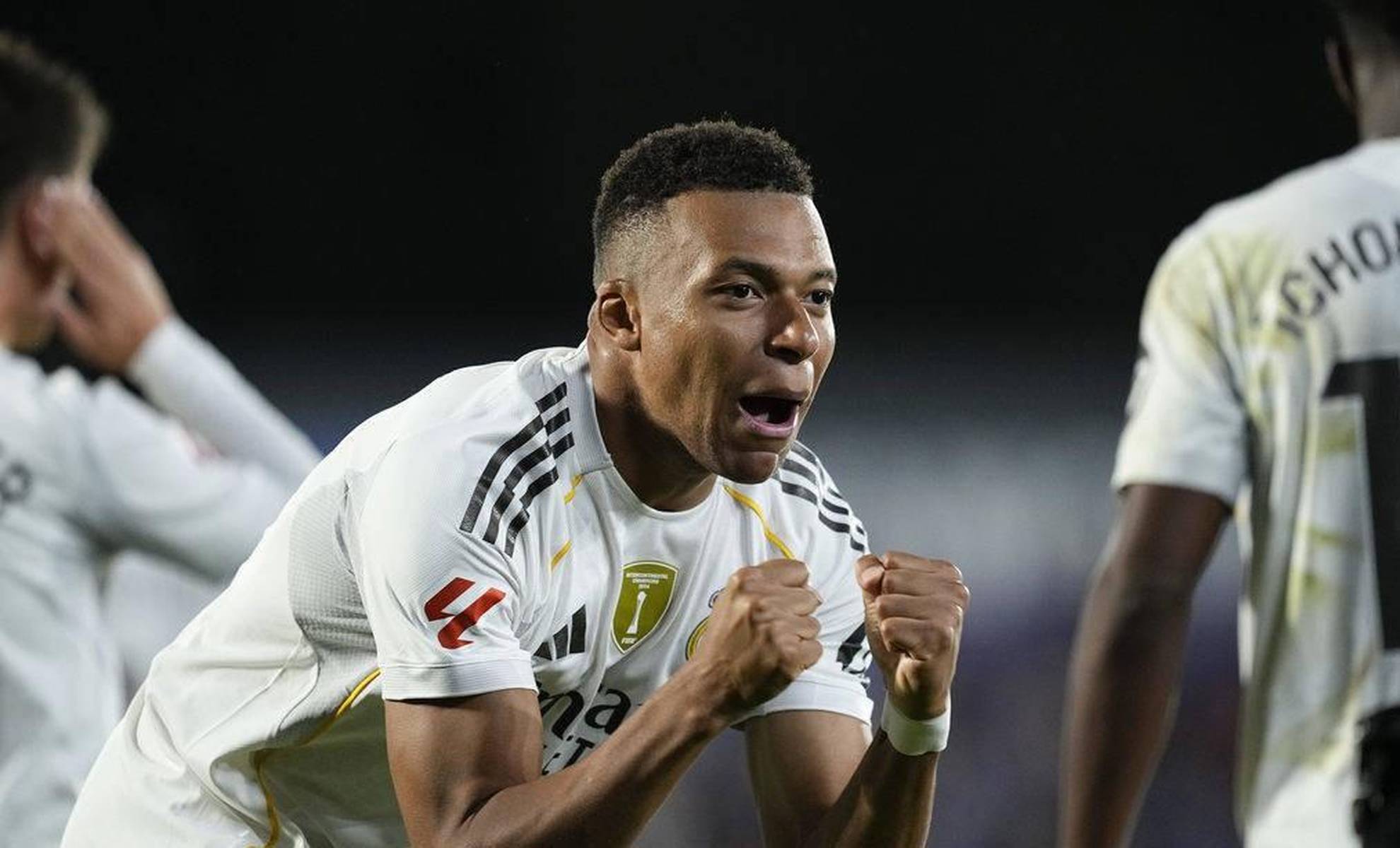 瑞典鏖战奥地利,姆巴佩点燃赛场 瑞典鏖战奥地利,姆巴佩点燃赛场