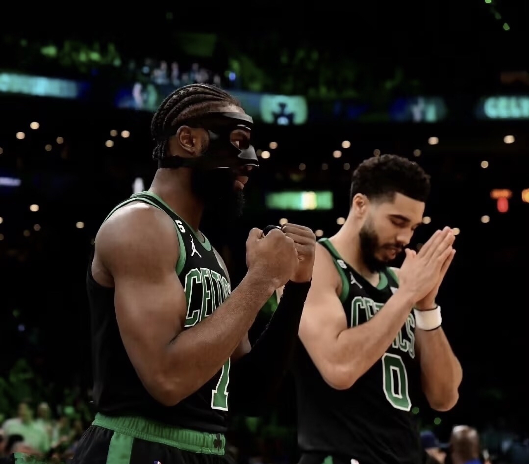 江苏队轻取76人,塔图姆高光表现 江苏队轻取76人,塔图姆高光表现